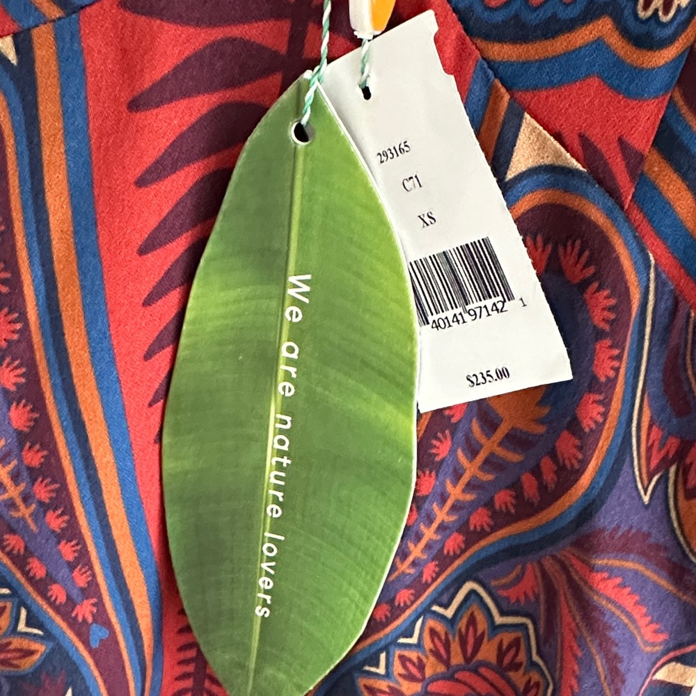 FARM Rio Red and Navy Macaw Paisley Puff-Sleeve Dress - Picture 4 of 9